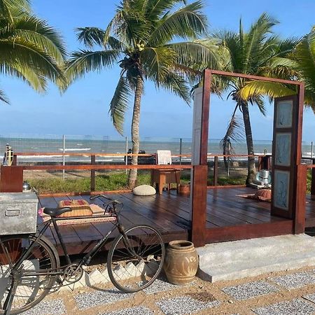 Blackstone Beach Resort Kuantan Ngoại thất bức ảnh