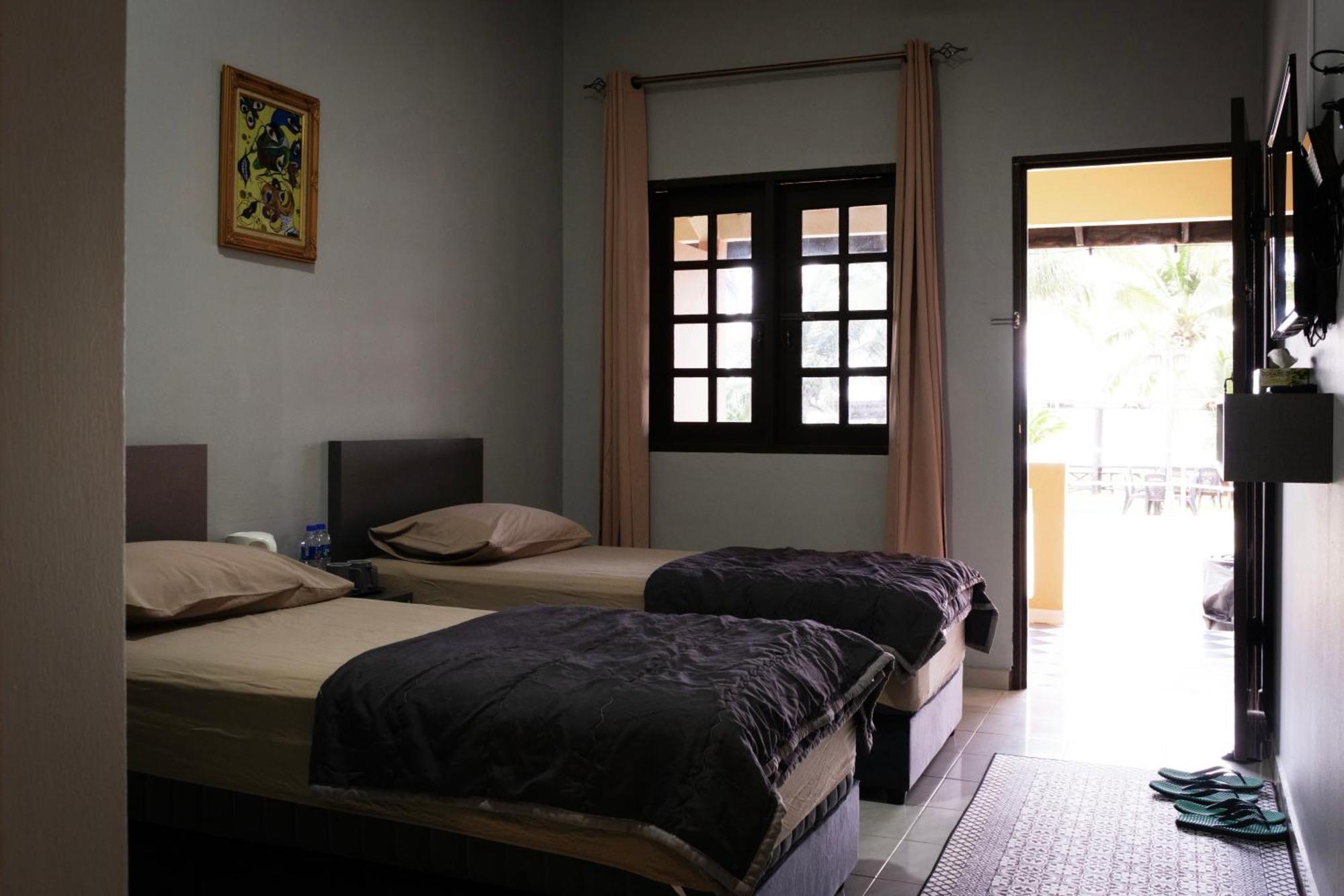 Blackstone Beach Resort Kuantan Ngoại thất bức ảnh